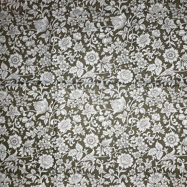 Liberty Lasenby Cotton - Kelmscott Silhouette (Fat Quarters)