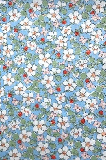 Liberty Tana Lawn® - LTL03634121B - Paysanne Blossom (blue)