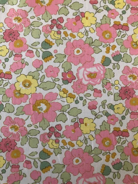 Liberty Organic Tana Lawn® - LOTL01570001B- Betsy (pink/yellow)