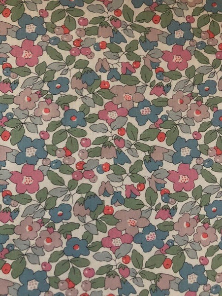 Liberty Tana Lawn - LTL036302107A - Betsy Berry