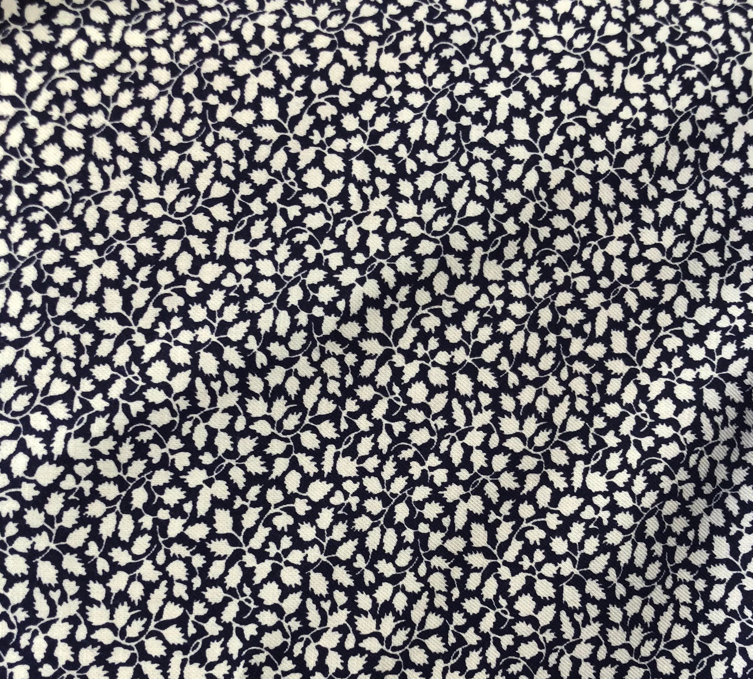 Liberty Brushed Cotton Fabric - BC03845256- Glenjade (Navy) NEW – Sewbox